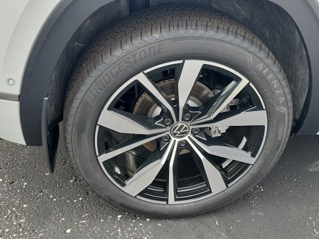 2026 Volkswagen Atlas Cross Sport SEL Premium R-Line