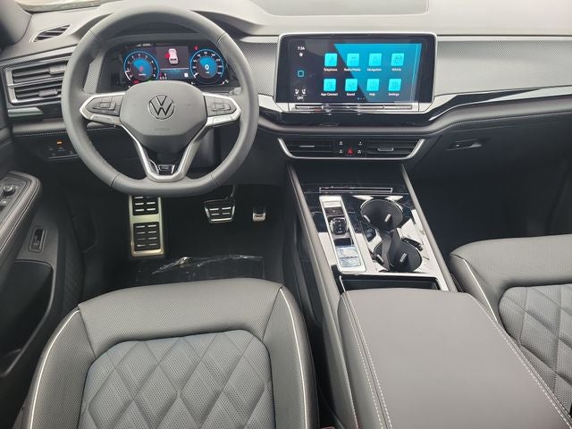 2026 Volkswagen Atlas Cross Sport SEL Premium R-Line