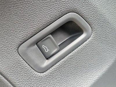 2026 Volkswagen Atlas Cross Sport SEL Premium R-Line