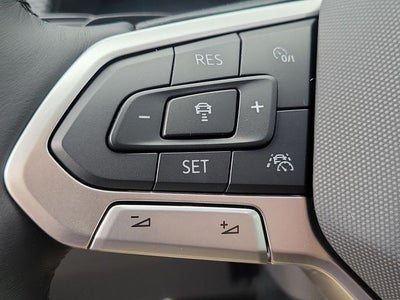 2026 Volkswagen Atlas Cross Sport SEL Premium R-Line