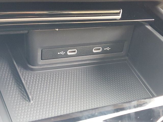 2026 Volkswagen Atlas Cross Sport SE w/Technology