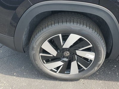 2026 Volkswagen Atlas Cross Sport SE w/Technology