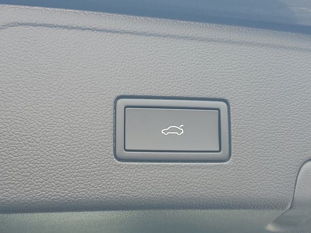 2026 Volkswagen Atlas Cross Sport SE w/Technology
