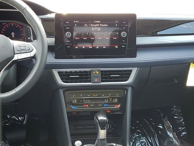 2026 Volkswagen Taos 1.5T SEL