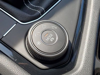 2026 Volkswagen Taos 1.5T SEL