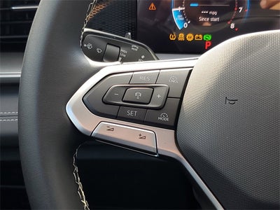 2025 Volkswagen Tiguan 2.0T SE