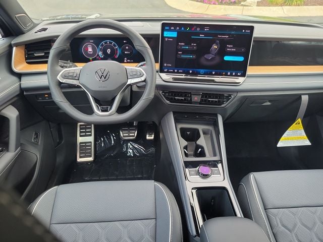 2026 Volkswagen Tiguan 2.0T SEL R-Line