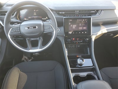 2025 Jeep Grand Cherokee Laredo X