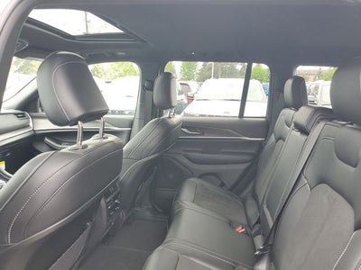 2026 Jeep Grand Cherokee Laredo Altitude