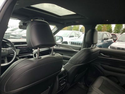 2026 Jeep Grand Cherokee Laredo Altitude
