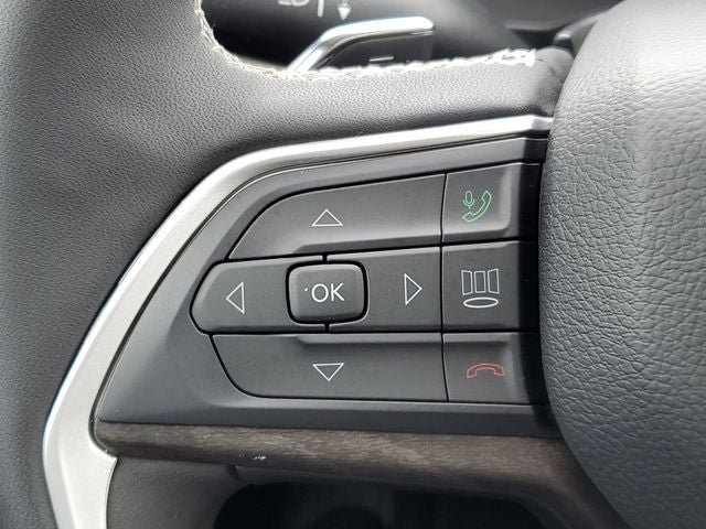 2026 Jeep Grand Cherokee Laredo Altitude