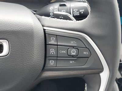 2026 Jeep Grand Cherokee Laredo Altitude