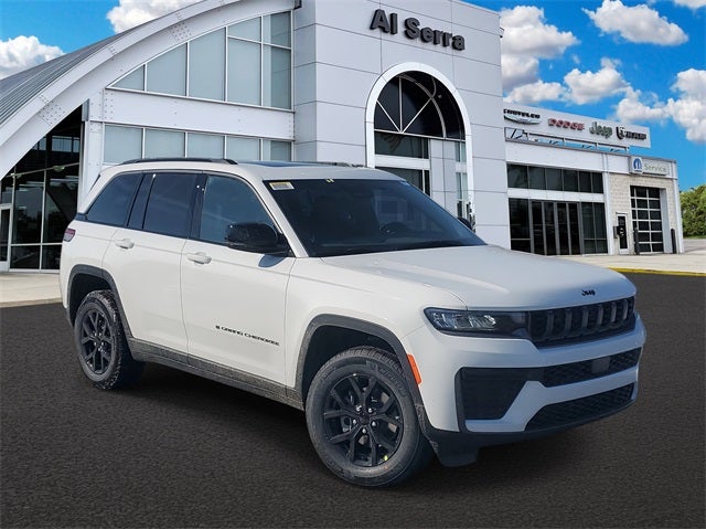 2026 Jeep Grand Cherokee Laredo
