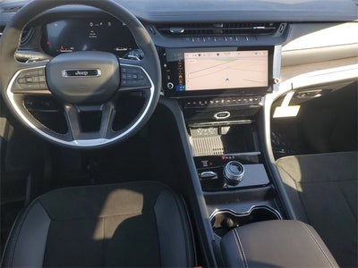 2026 Jeep Grand Cherokee Laredo