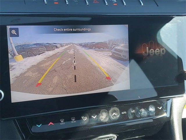 2026 Jeep Grand Cherokee Laredo