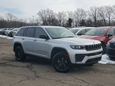 2026 Jeep Grand Cherokee Laredo