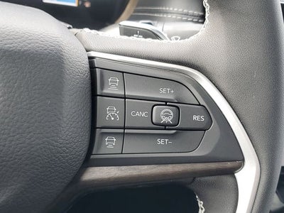 2026 Jeep Grand Cherokee Laredo