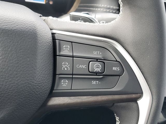 2026 Jeep Grand Cherokee Laredo