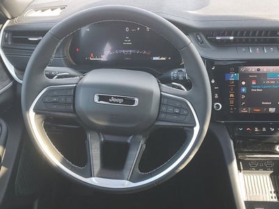 2026 Jeep Grand Cherokee Laredo