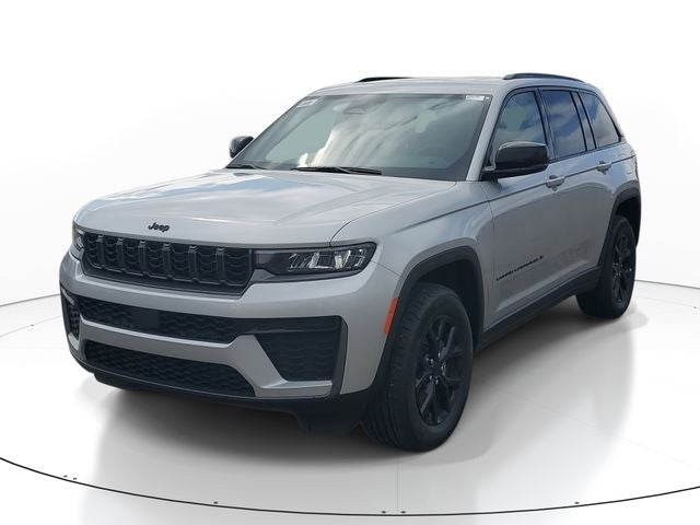 2026 Jeep Grand Cherokee Laredo