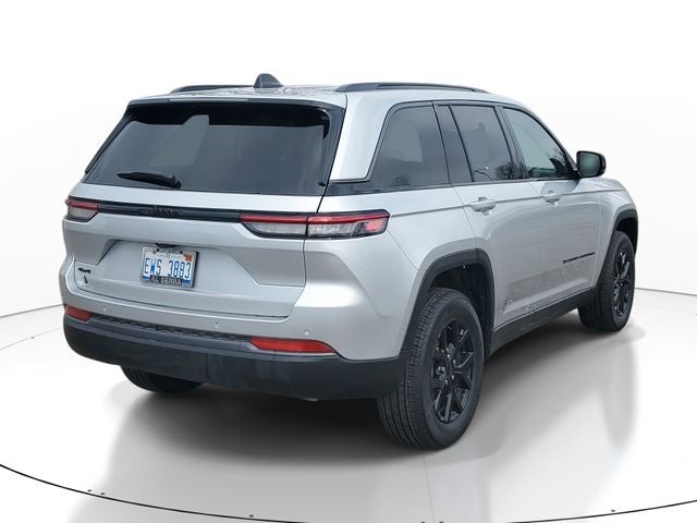 2026 Jeep Grand Cherokee Laredo