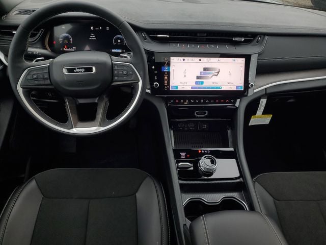 2026 Jeep Grand Cherokee Altitude