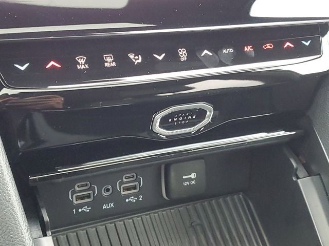 2026 Jeep Grand Cherokee Altitude