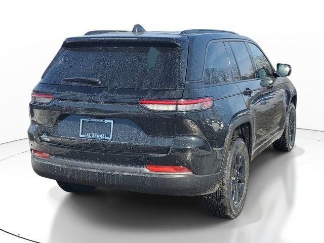 2026 Jeep Grand Cherokee Laredo