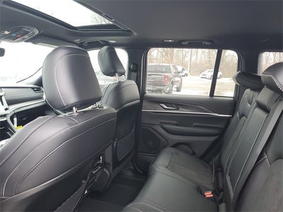 2026 Jeep Grand Cherokee Laredo