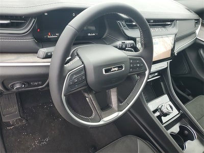 2026 Jeep Grand Cherokee Laredo