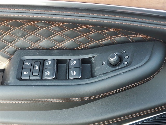 2026 Jeep Grand Cherokee Summit