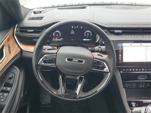 2026 Jeep Grand Cherokee Summit