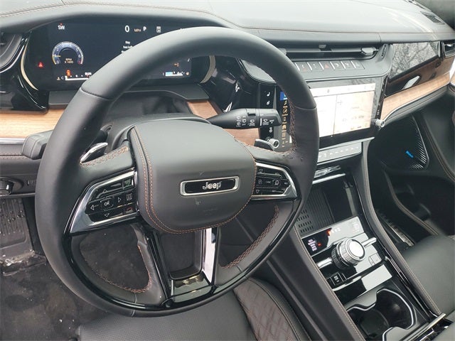 2026 Jeep Grand Cherokee Summit