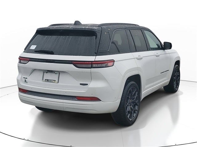 2026 Jeep Grand Cherokee Summit