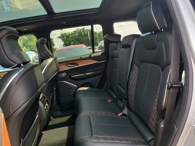 2026 Jeep Grand Cherokee Summit