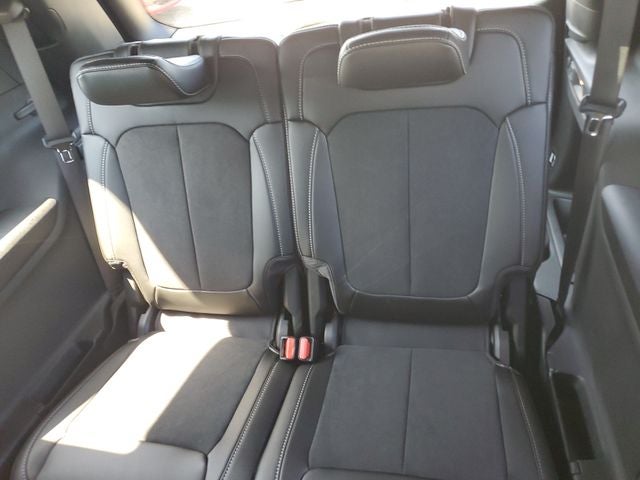 2026 Jeep Grand Cherokee L Laredo Altitude