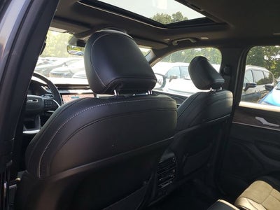2026 Jeep Grand Cherokee L Laredo Altitude