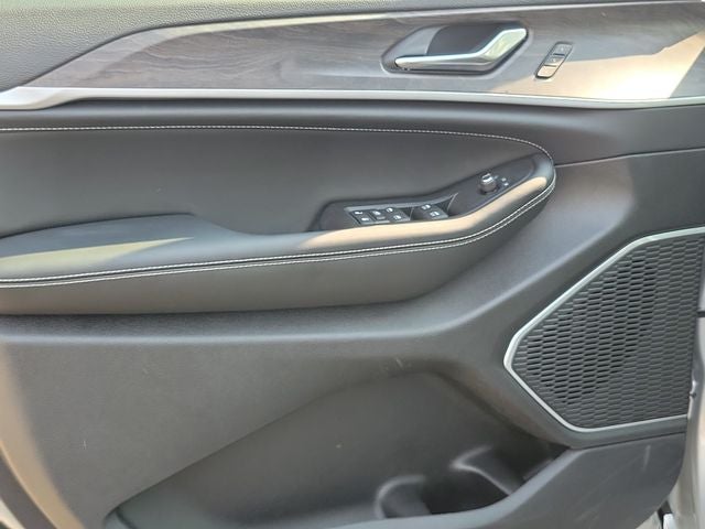2026 Jeep Grand Cherokee L Limited Reserve