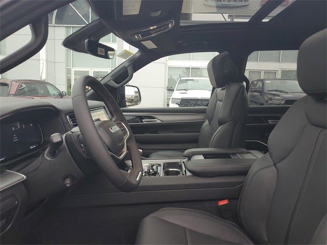 2026 Jeep Grand Wagoneer Base