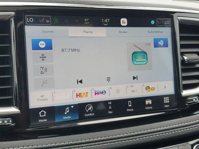 2027 Chrysler Pacifica Select