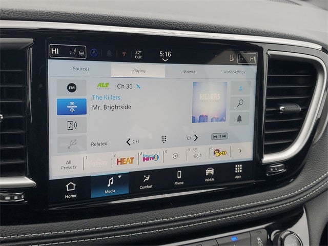 2026 Chrysler Pacifica Select