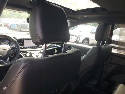 2027 Chrysler Pacifica Select