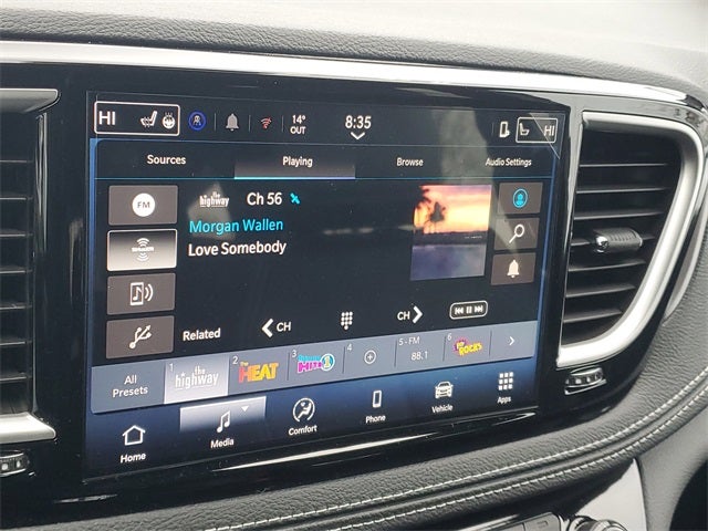 2026 Chrysler Pacifica Select