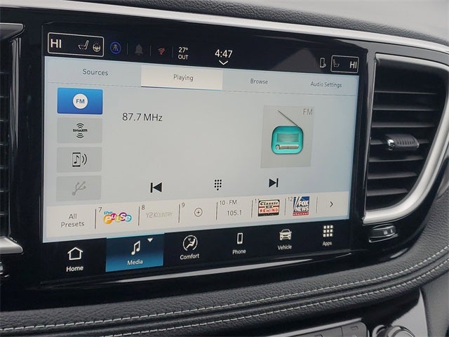 2026 Chrysler Pacifica Select