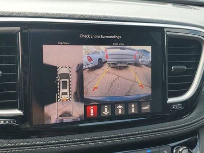 2027 Chrysler Pacifica Select