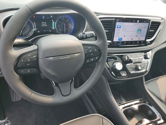 2027 Chrysler Pacifica Limited