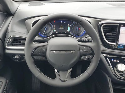 2027 Chrysler Pacifica Limited