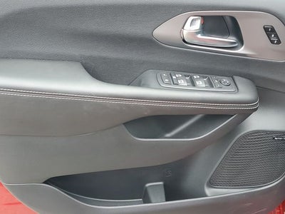 2027 Chrysler Pacifica Limited