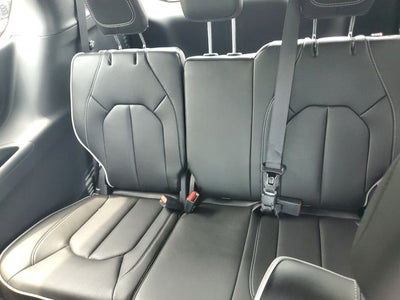 2027 Chrysler Pacifica Limited