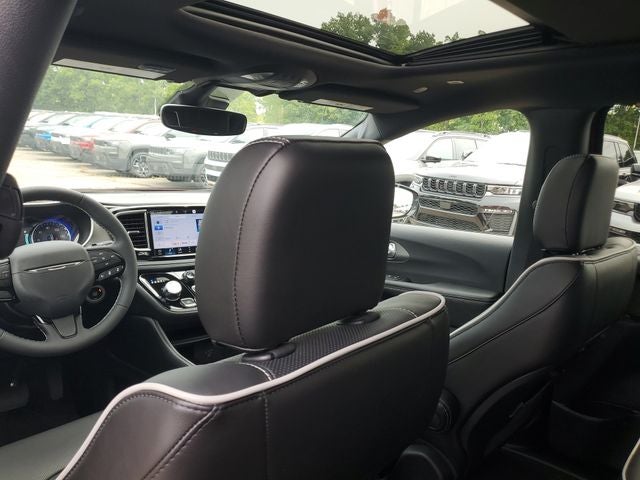2027 Chrysler Pacifica Limited
